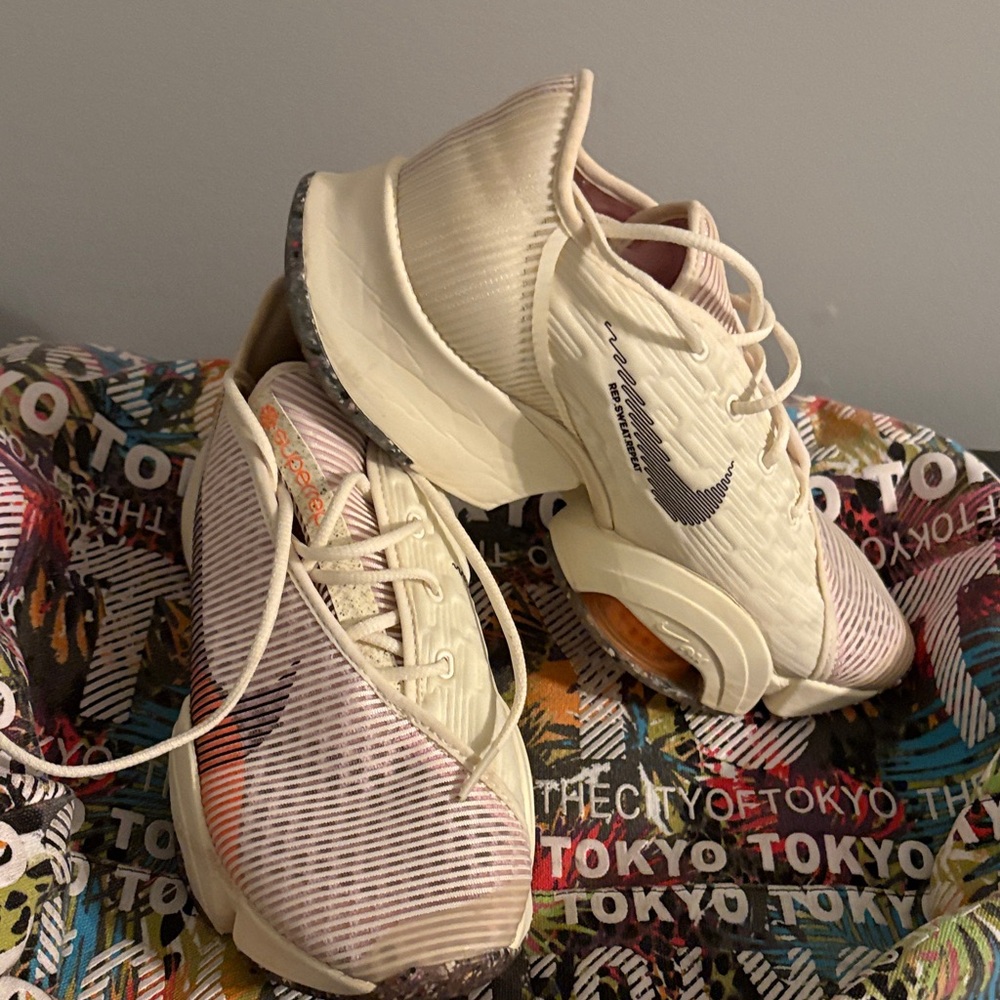 Nike Women's Cream and Purple Athletic Shoes